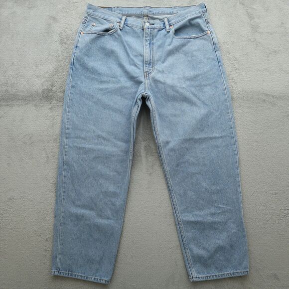 Levi's 550 Jeans Mens Fits 38x30 (Size-40) Blue Relaxed Fit Denim Light Wash - Picture 1 of 14